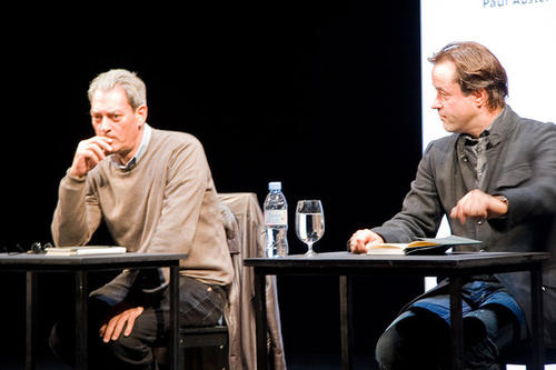 Paul Auster (links) liest aus seinem neuen Roman "Mann im Dunkel", Jan Josef Liefers liest aus der deutschen Übersetzung