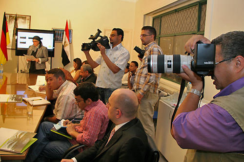 Großes Medieninteresse: Am 26. April wurde die Außenstelle der Freien Universität in Kairo eröffnet.