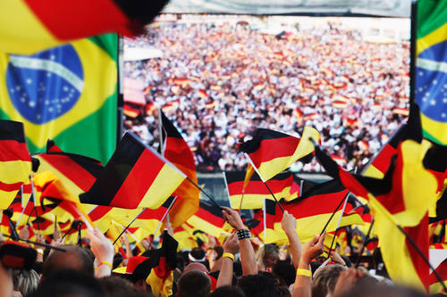 Deutschland ist Weltmeister! Forscher der Freien Universität zeigen, dass sich der Verlauf einer Meisterschaft mit wissenschaftlichen Methoden ungefähr voraussagen lässt.