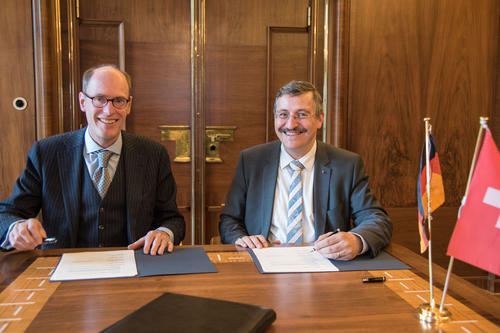 Strategic Partners: Prof. Dr. Peter-André Alt, the president of Freie Universität Berlin (left), and Prof. Dr. Michael O. Hengartner, the rector of the University of Zurich (right).