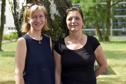 Die Dozentinnen Dörte Ohlhorst und Karola Braun-Wanke vom Forschungszentrum für Umweltpolitik.