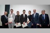 Erhielten den Ernst-Reuter-Preis 2017 (v.l.n.r.): Tobias Lortzing, Christian Zimmer, Waldemar Kremser, Agata Anna Mossakowski, zusammen mit Peter Lange, Peter-André Alt und Gunter Gebauer.