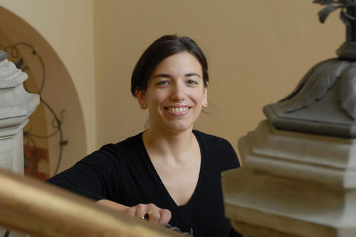 Die Politikwissenschaftlerin Lora Anne Viola ist Juniorprofessorin am John-F.-Kennedy-Institut für Nordamerikastudien der Freien Universität Berlin.