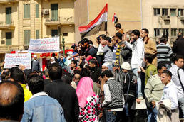 German media designated the Egyptian protests that started at Tahrir Square in Cairo during the so-called Arab Spring as a “Facebook revolution.” The photo shown here is from March 2011.