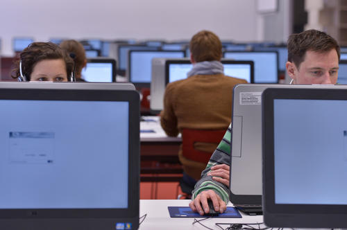 Das computergestützte Lernen, sogenanntes E-Learning, soll an der Freien Universität weiter ausgebaut werden.