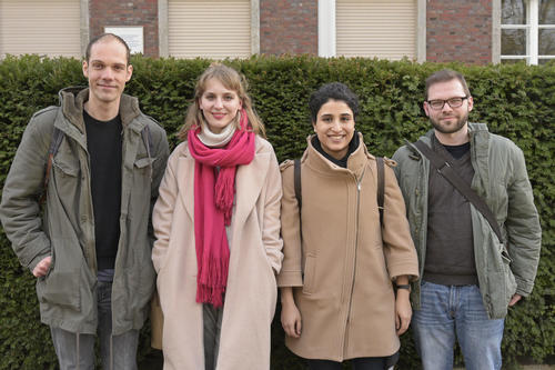Die Studenten Julian von Hammerstein, Elisabeth Weber, Shira Miron und Stefan Kaupisch (v.l.n.r.) haben an dem interdisziplinären Seminar zur Dreyfus-Affäre teilgenommen.