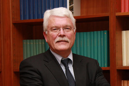 Hans-Joachim Gehrke ist Präsident des DAI und Honorarprofessor an der Freien Universität