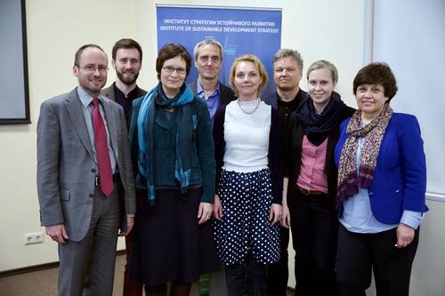 Irina Shmeleva (right) and the German delegation