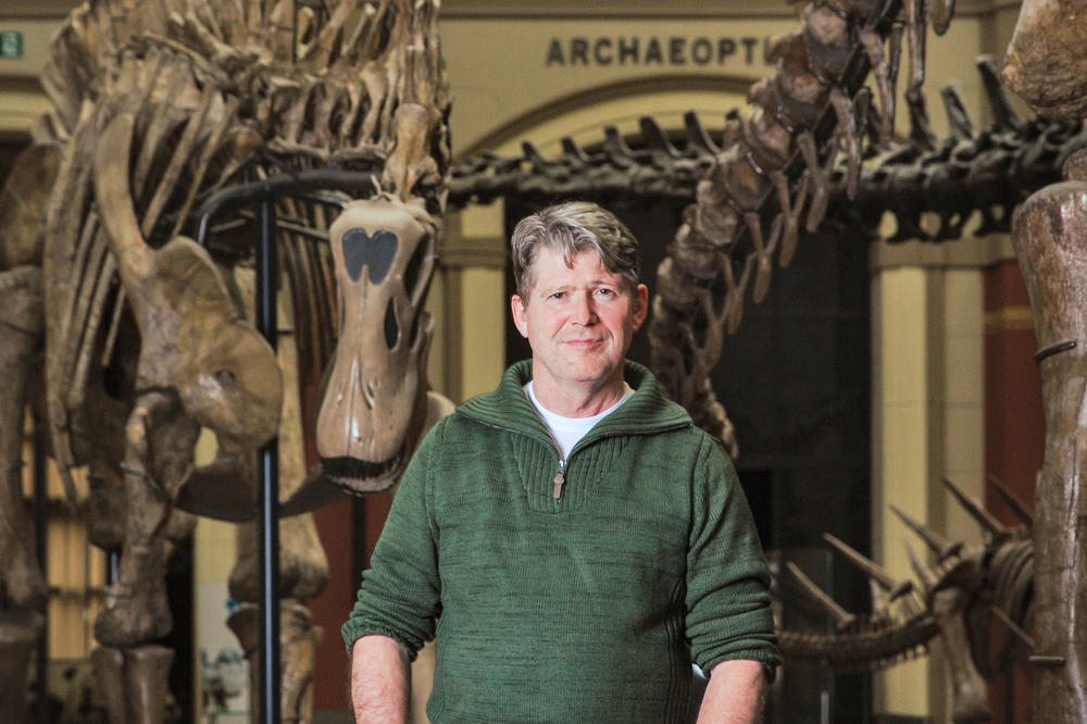 Keine Geheimnisse haben Dinosaurier vor Ulrich Struck – der Isotopenpaläontologen analysiert ihre Lebensweise noch Tausende von Jahren nach ihrem Aussterben.