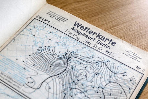 Aus der Wetterküche: Erste Berliner Wetterkarte vom 31. Oktober 1952.
