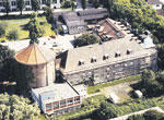 Dieses Gebäude an der Boltzmannstraße wurde 1937 als erstes Max-Planck-Institut eröffnet. Heute gehört es zur Freien Universität.