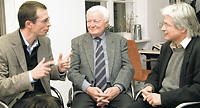 Im Gespräch über die Vergangenheit und Zukunft der Freien Universität: die Professoren Paul Nolte, Arnulf Baring und Jochen Staadt (von links nach rechts).