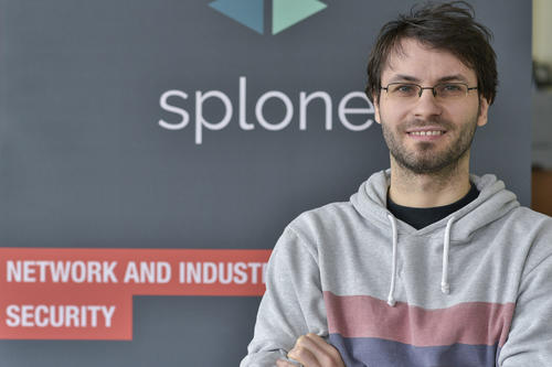 Sascha Zinke schließt gerade seiner Masterarbeit an der Freien Universität ab – und er ist einer der Gründer des IT-Dienstleisters „splone“.