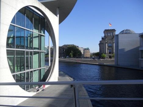 Berlin, Blick auf den Reichstag