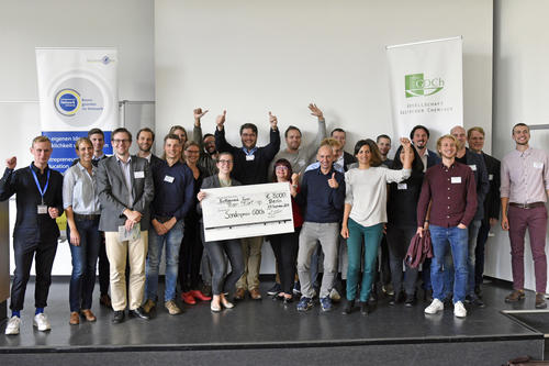 Rund 35 Studierende und Promovierende blieben 24 Stunden lang wach, um an ihren Ideen für grüne Innovation in der Chemie zu arbeiten.