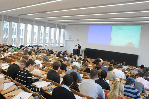 Hörsaal im Henry-Ford-Bau der Freien Universität