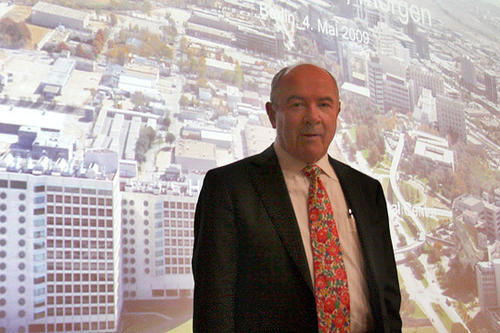 Professor Johann Deisenhofer an der Freien Universität