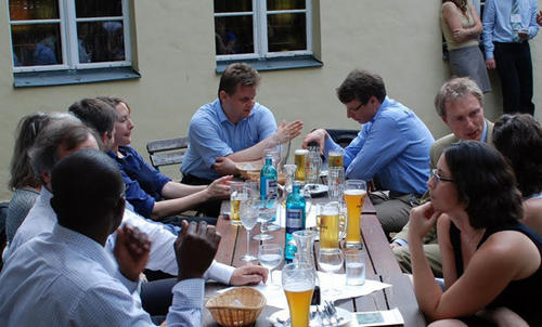 Symposium „Transnationalisierung von Rechtskulturen“: Professoren und Studierende im Gespräch
