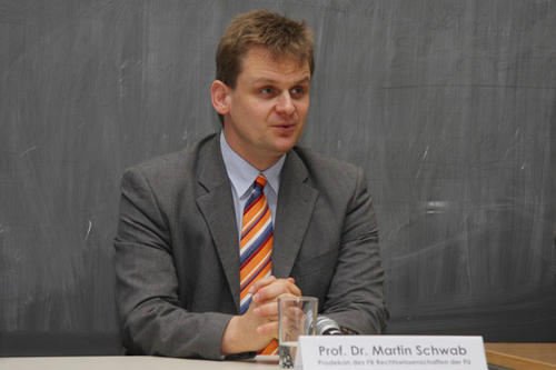 Professor Martin Schwab, Prodekan des Fachbereichs Rechtswissenschaft der Freien Universität