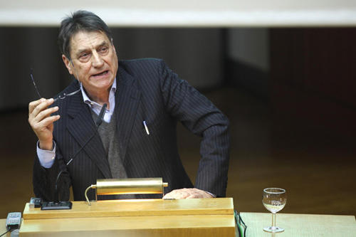 Claudio Magris las auf Einladung des Italienzentrums und des Dahlem Humanities Center