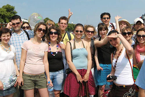 International in den Sommer: Tagesausflug nach Warnemünde im Juli letzten Jahres.
