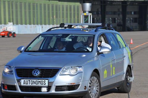 Das "Autonomos Car" fährt von selbst.