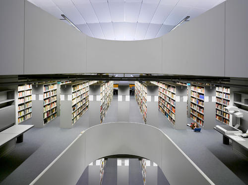Wie Blöcke eines Supercomputers: Foto der Philologischen Bibliothek mit dem Deutschen Preis für Wissenschaftsfotografie ausgezeichnet.