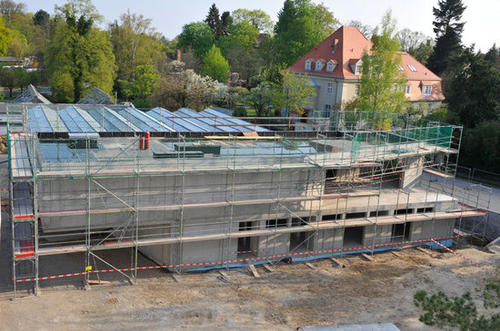 448 Quadratmeter Nutzfläche: Das Forschungsgewächshaus soll im September 2011 fertiggestellt sein.