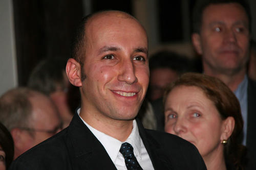 Der gebürtige Ägypter Emad Flear Aziz Bekhit ist Juniorprofessor für Experimentalphysik an der Freien Universität und am Berliner Helmholtz Zentrum tätig.