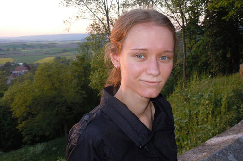 Marina Städler hat an der Freien Universität Linguistik und englische Philologie studiert. Heute arbeitet sie bei einer Softwarefirma im Bereich Logistik in Brüssel.