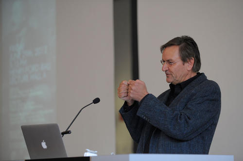 Prof. Dr. Matthias Scheffler, Direktor des Fritz-Haber-Instituts, stellte den Nobelpreisträger vor.