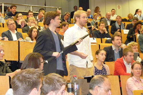 Rund 450 Zuhörer waren in den Hörsaal 1 A gekommen.