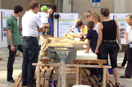 Wann fangen Steine an zu fließen? Auf dem Geocampus in Lankwitz erfuhren Besucher der Langen Nacht alles über die Beschaffenheit der Erde.