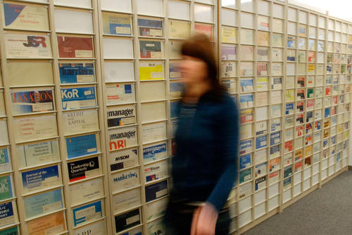 Spezielle Softwaresysteme für Bibliotheken vereinfachen die Literatursuche.