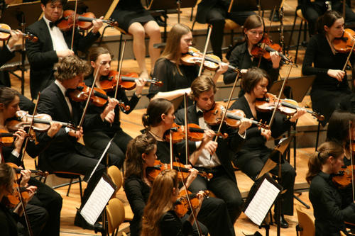 Das Sinfonieorchester und der Große Chor des Collegium Musicum treten beim Abschlusskonzert gemeinsam auf
