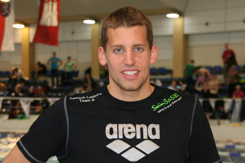 Mit seinem Studium an der Freien Universität möchte sich der 25-jährige Yannick Lebherz für die Zeit nach seiner Sportlerkarriere absichern.