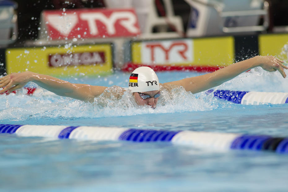 Zwischen Schwimmhalle und Hörsaal: Student Yannick Lebherz tritt als Profi-Schwimmer bei den Schwimm-Europameisterschaften 2014 in Berlin an.