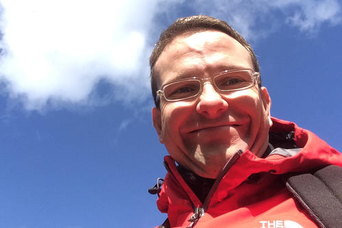 Sebastian Gallander wandert für einen guten Zweck zwei Wochen über die Alpen.