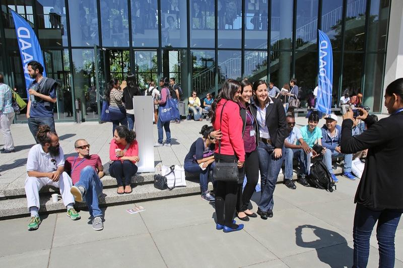 Die Stipendiatinnen und Stipendiaten kommen aus 87 Ländern und halten sich derzeit über ein DAAD-Programm in Deutschland auf.