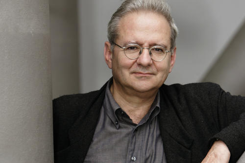 Dan Diner ist Historiker an der Hebräischen Universität Jerusalem und ehemaliger Leiter des Simon-Dubnow-Instituts für Jüdische Geschichte und Kultur in Leipzig.