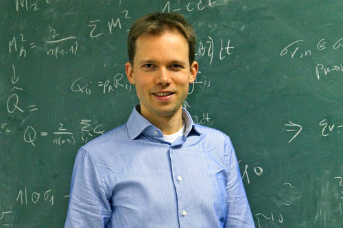 Martin Kliesch erhält den Carl-Ramsauer-Preis 2015 für die Freie Universität.