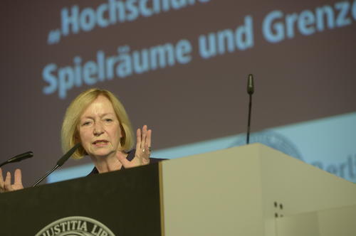 Bundesbildungsministerin Johanna Wanka im Henry-Ford-Bau der Freien Universität Berlin: „An erster Stelle steht die Freiheit der Wissenschaft.“