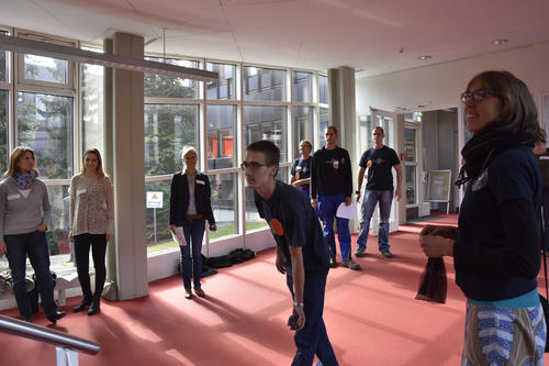 Crossboccia lässt sich überall spielen, auch in der Rostlaube.