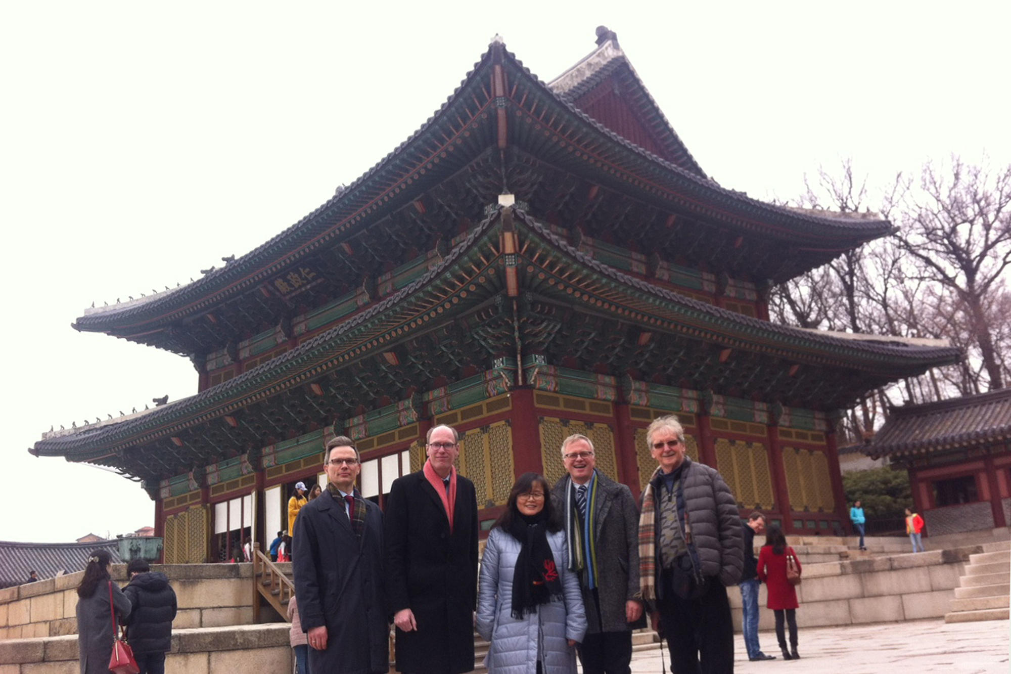 Gemeinsam durch Südkorea: Hannes B. Mosler, Peter-André Alt, Eun-Jeung Lee, Herbert Grieshop und Werner Kamppeter (v.l.n.r.)