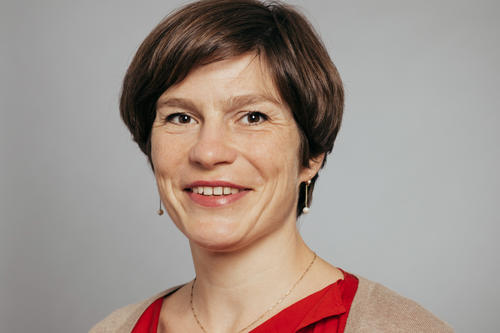 Miriam Hartlapp-Zugehör ist seit April 2017 Professorin für Vergleichende Politikwissenschaft mit dem Schwerpunkt Deutschland und Frankreich am Fachbereich Poltik- und Sozialwissenschaften.