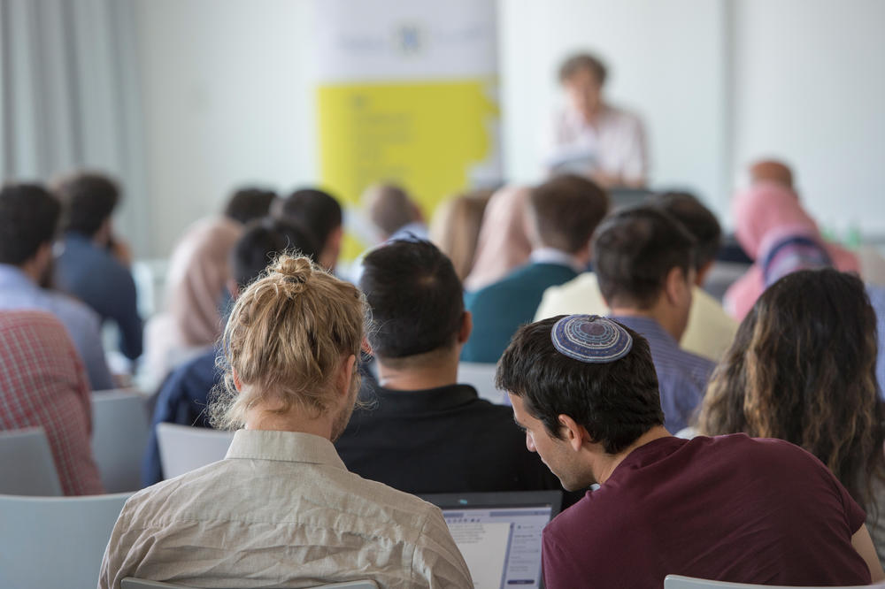 Rund 40 Studierende und Ehemalige des Studiengangs Intellectual Encounters of the Islamicate World kamen zur Alumni-Konferenz an die Freie Universität.