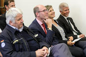 Professor Peter-André Alt (2. v. l.), Präsident der Freien Universität Berlin, dankte Martin Voss persönlich. Rechts neben ihm Marie-Luise Beck, Geschäftsführerin des Deutschen Klima-Konsortiums e.V., daneben Martin Voss. Links: Albrecht Broemme.