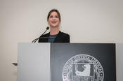 Medizindoktorandin Agata Anna Mossakowski bedankte sich in ihrer Rede neben der Ernst-Reuter-Gesellschaft und der Freien Universität ausdrücklich bei den Doktormüttern und -vätern sowie bei Familien und Freunden.