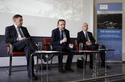 Manfred Görtemaker, Markus Heintzen und Hubert Rottleuthner (v.l.) diskutierten, welche Lehren aus der nationalsozialistischen Vergangenheit Deutschlands zu ziehen sind.