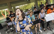 Die Uni BigBand Berlin des Collegium Musicum von Freier Universität und Technischer Universität unterhielt das Publikum mit Jazzmusik.